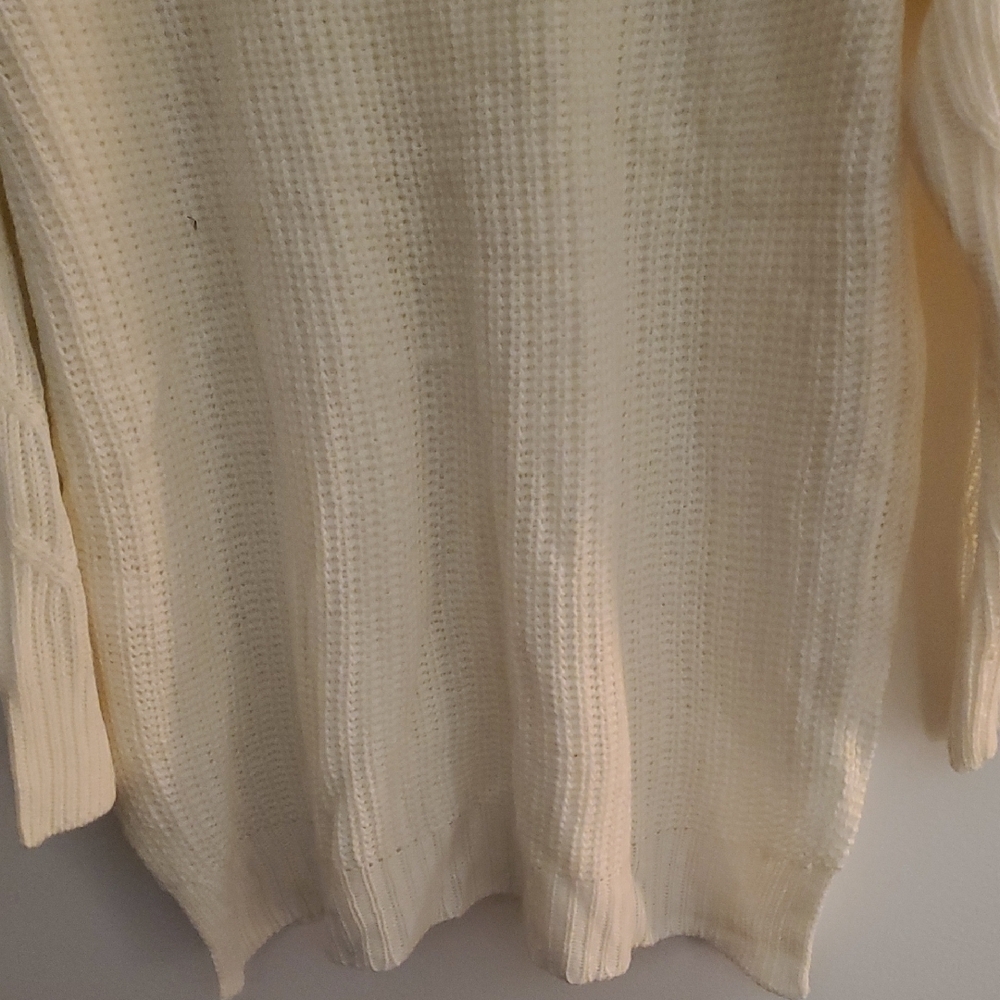 Calvin Klein Women's Ivory Crew Neck Sweater - Picture 10 of 11